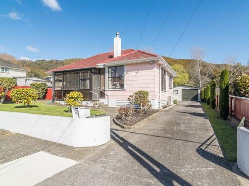 110 Strand Crescent, Naenae