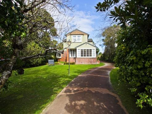142 Waterloo Road, Central Hutt