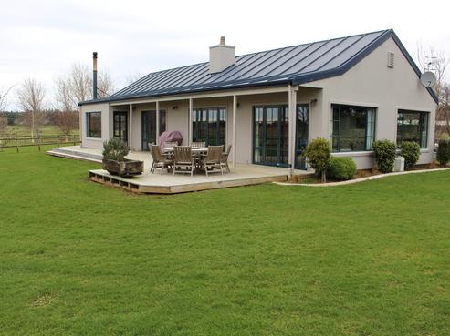 284 Mill Road South, Tisbury