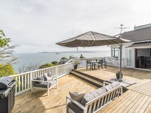 56 Ferry Road, Days Bay