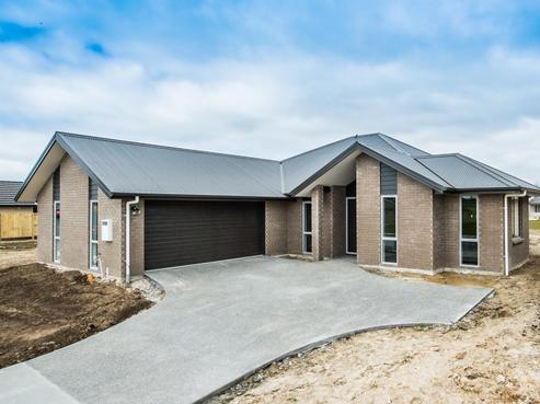 21 Chalgrove Road, Huntington