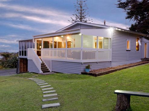 27 Waitakere Road, Waitakere