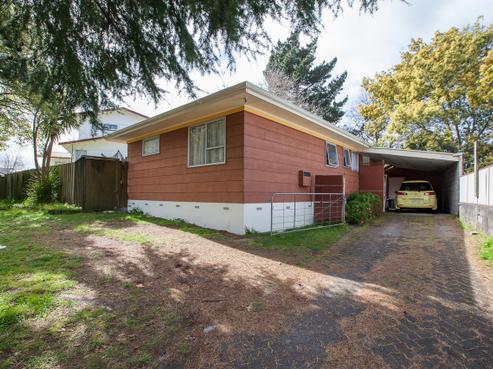 13 Manor Place, Bader