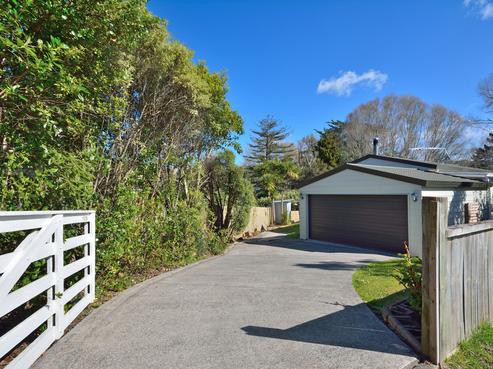 103B Brian Crescent, Stanmore Bay