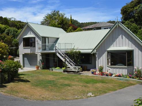 28 Settlers Hill, Akaroa