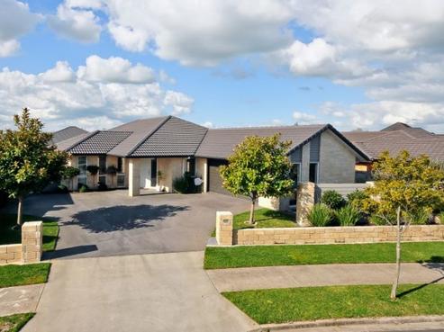 11 Connor Court, Huntington