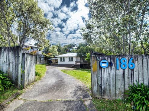 186 Sunnynook Road, Totara Vale