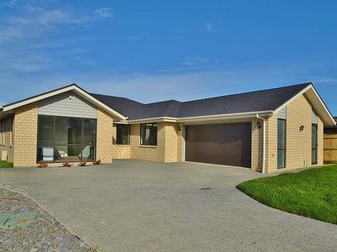 14 Robert Might Road, Kumeu