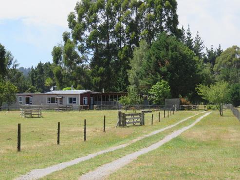 1683 Broadlands Road, Broadlands Forest