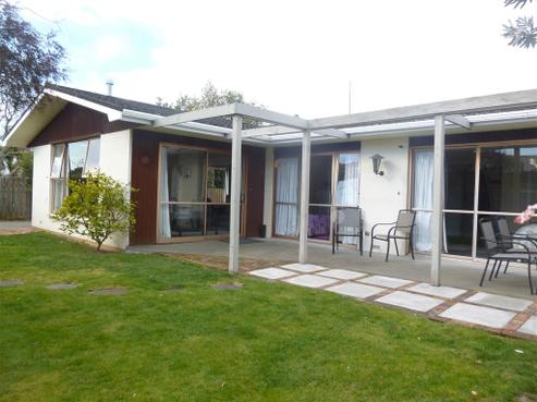 7 Paignton Street, West End
