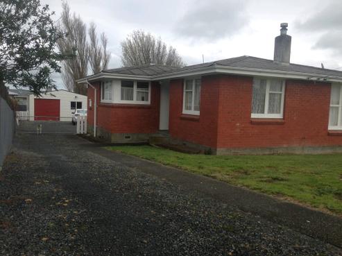 70 Avenue Road, Foxton