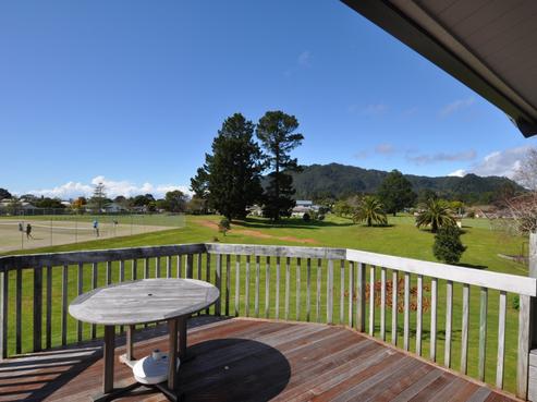 10 Coutts Road, Pauanui