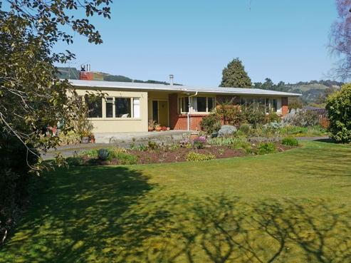 16 Riccarton Road East, East Taieri