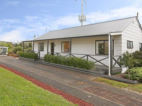 12 Mcentee Road, Waitakere