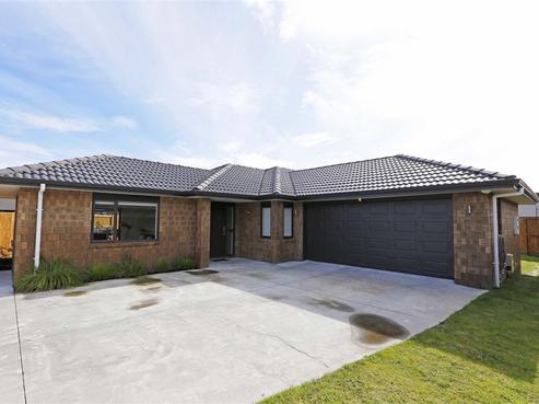 10 Cole Thomas Place, Huntington