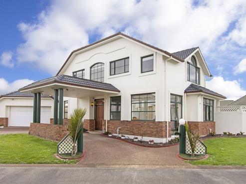 21 Windsong Court, Northpark