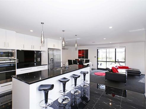 25 Sirius Crescent, Rototuna North