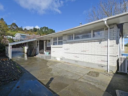 1 Hillside Drive, Maoribank