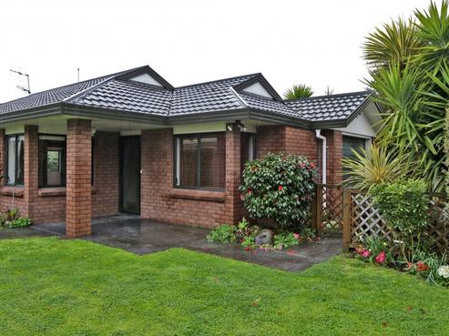 1/42 Middle Road, Havelock North