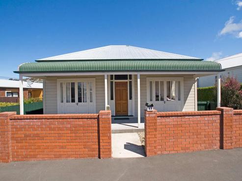 61 Law Street, Caversham