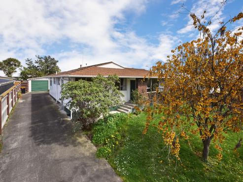 14 Amberley Avenue, Westbrook