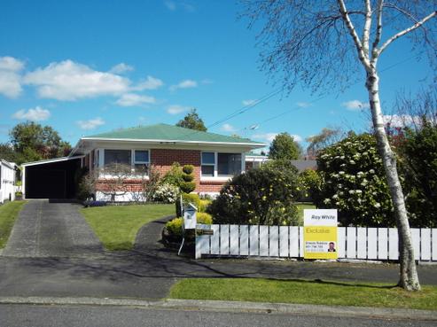 12 Liston Crescent, Hillcrest