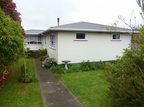 12A Ropata Street, Hawera