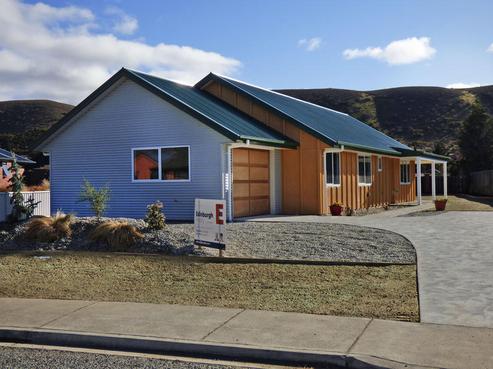 19 Albert Drive, Clyde