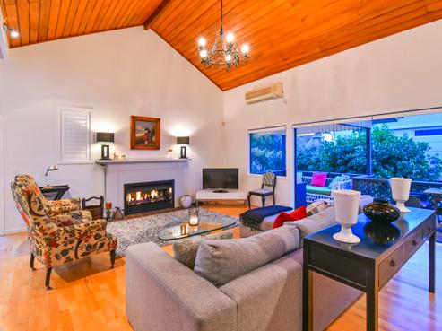 32 Ocean View Road, Milford