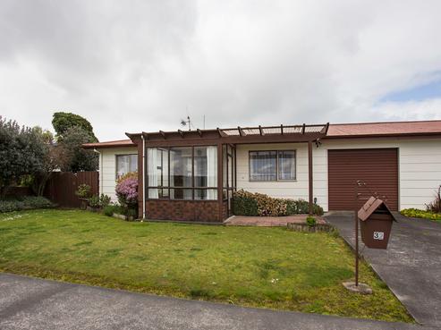 1/32 Churcher Street, Feilding