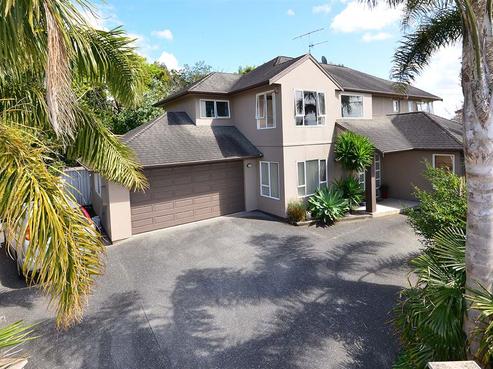 33 Tenbless Court, Unsworth Heights