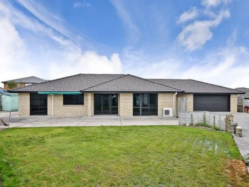 11 Hartford Terrace, Huntington