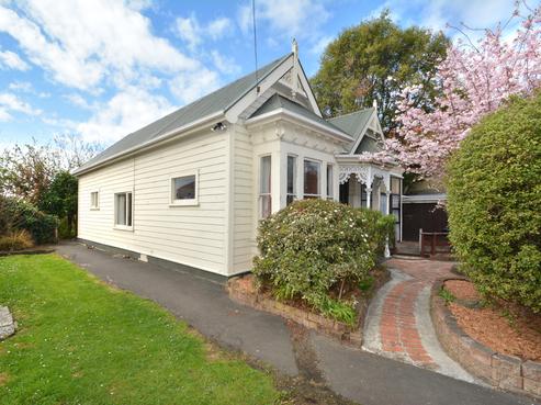 15 Playfair Street, Caversham