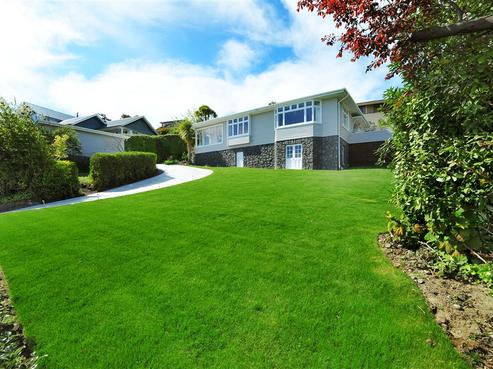 310 Centaurus Road, Hillsborough