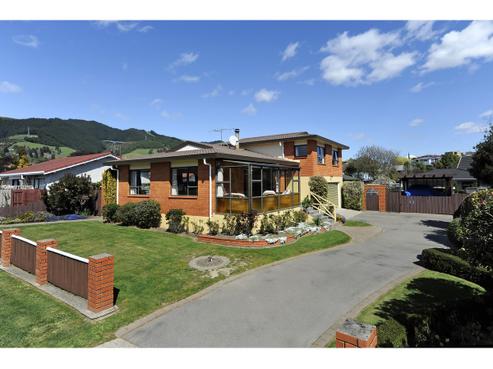 45 Farnham Drive, Richmond