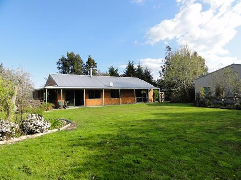 64 Old North Road, Whakapara