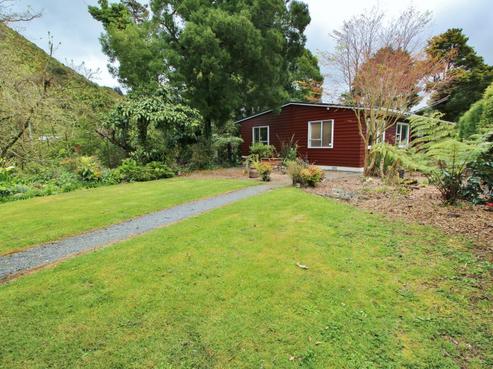 627 Main Road North, Te Marua