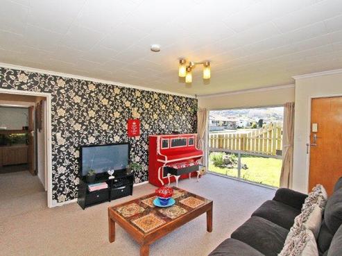 2/110 Nayland Road, Stoke