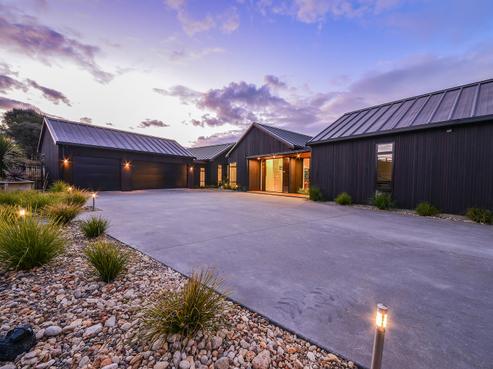 67 Whitford Park Road, Whitford