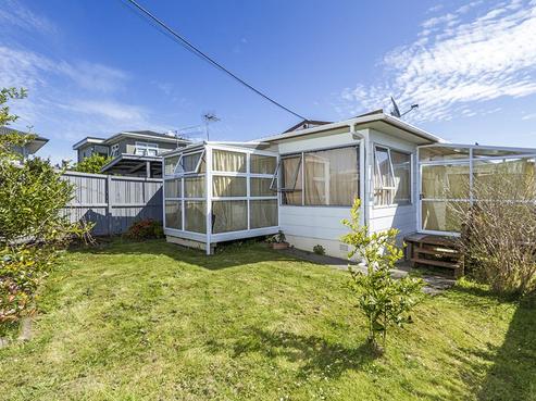 2/80 Birkenhead Avenue, Birkenhead