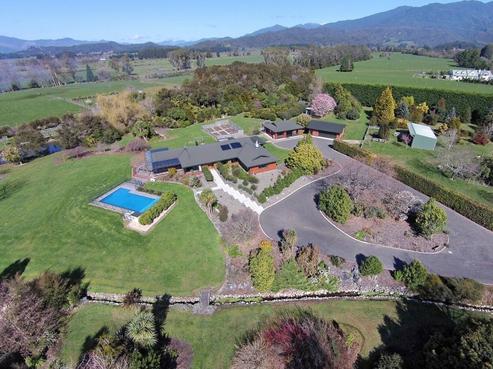 152 Patons Rock Road, Patons Rock