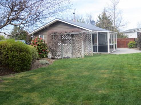 2 Lantern Way, Clyde