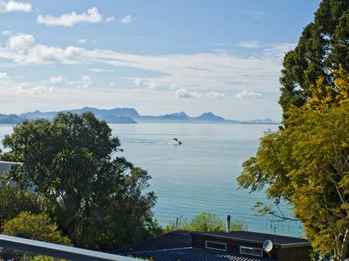 180 Beach Road, Onerahi