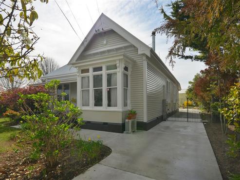 100 Champion Street, Edgeware