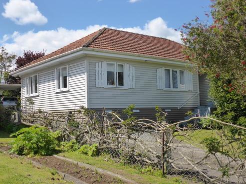 44 Walker Crescent, Whau Valley