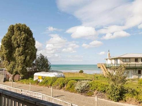 11 Jetty Road, Castlepoint