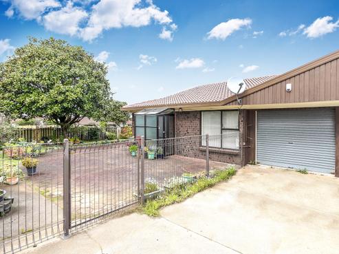 2/3250 Great North Road, New Lynn