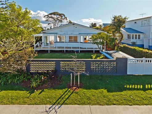 24 Hanlon Crescent, Narrow Neck