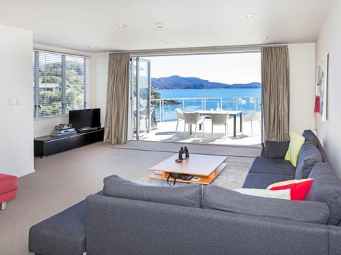 37 Little Bay Drive, Waikawau