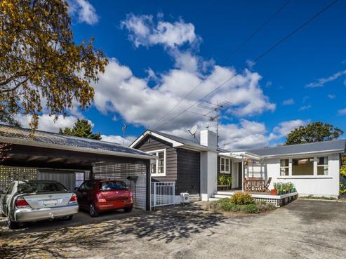 27 Field Street, Silverstream